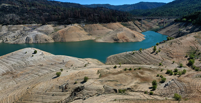 加州最大的两个水库处于“极低”水位