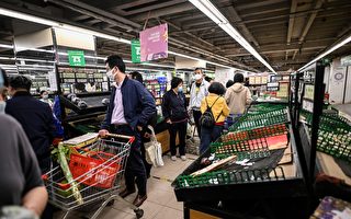 【一线采访】官方辟谣登热搜 北京超市再现人潮