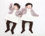 一對雙胞胎分別在韓國和美國長大 IQ差很多