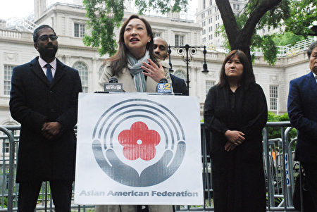 亞美聯盟（AAF）及多位市議員呼籲，當局應加強扶持亞裔社區組織，它們是有語言障礙的亞裔獲政府和商業資源及服務的橋樑。