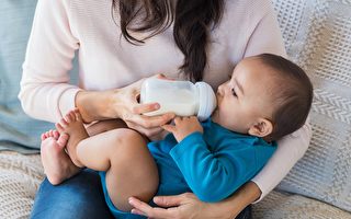 為什麼嬰兒不能喝牛奶？ 專家這麼說
