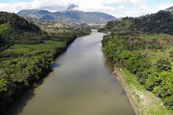长逾六千公里 亚马逊河为何一座桥都没有？