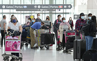 过半旅客遭延误 多伦多皮尔逊机场搭机需注意
