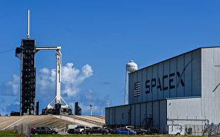 SpaceX二天完成三次完美發射 馬斯克祝賀