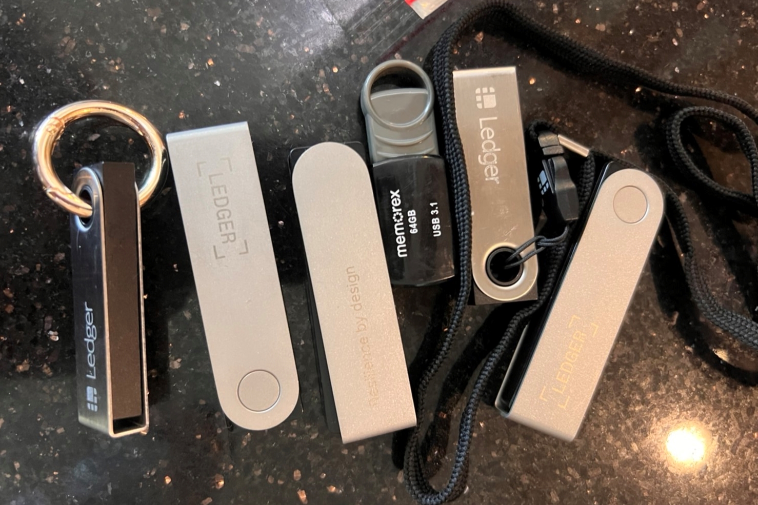 美嫌搶9千萬加密貨幣存冷錢包來台兌現金| 刑事局| 強盜| 美國| 大紀元