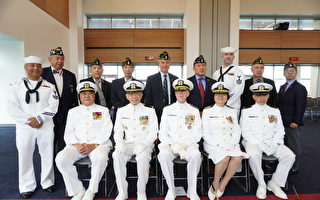 三名華裔海軍服役逾廿載 紐約百人見證退伍典禮
