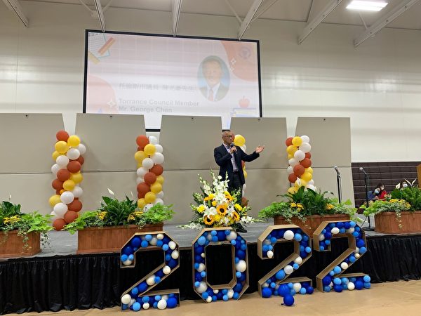 台湾语文学校首届结业 新科台裔托伦斯市长祝福