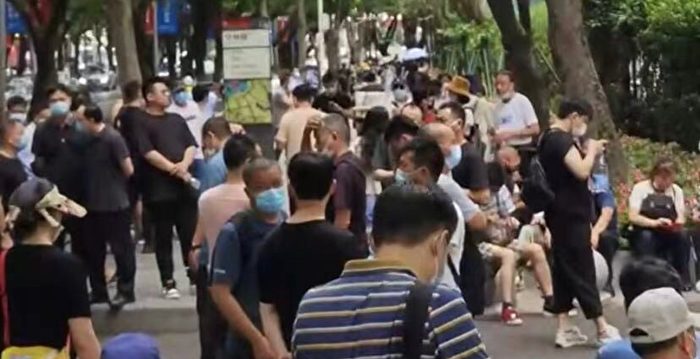 【一线采访】阳光城爆雷 投资人维权被镇压