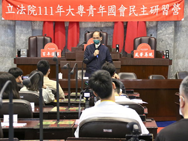 游锡堃：台湾民主 代代青年不畏强权奋斗而来