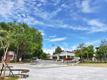 嘉义市首座游客中心外部照。