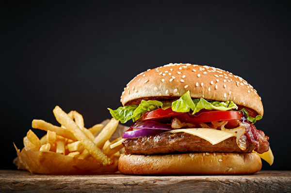 研究：西式飲食更易得大腸癌 與大腸桿菌有關