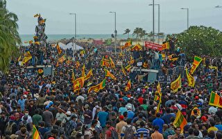 抗议者冲入总统官邸 斯里兰卡总理同意辞职