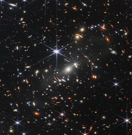 韋伯望遠鏡發多張全彩圖揭宇宙深空奧祕| 韋伯太空望遠鏡| 大紀元