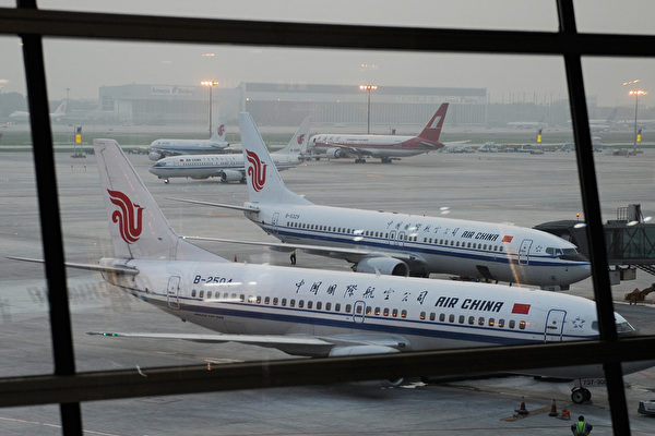 中共取消封控後 往返中國的航班為何仍很少？