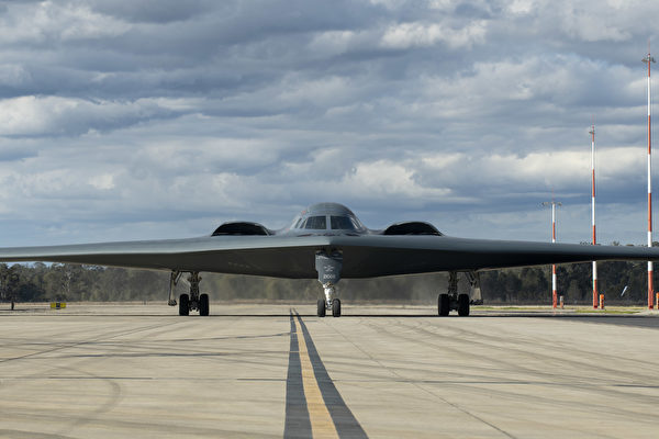 2022年7月10日，美军的B-2 Spirit隐形轰炸机部署到澳大利亚的安伯利空军基地。（美国印太司令部）