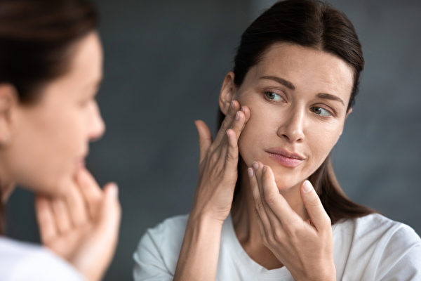 皮膚科醫生專訪：如何縮小毛孔及防止衰老