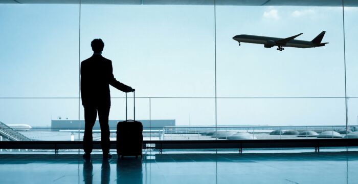 网上流传的“机场理论”挑战 会让你错过航班