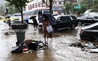 韩国首都圈遇80年来最大暴雨 致11死8失踪