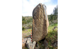 西班牙发现数百块巨石组成的史前巨石阵