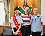 县长表扬总统教育奖得奖人詹嘉育