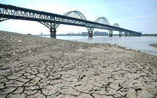 江西逾95％縣市特重乾旱 湖南農民日夜抗旱