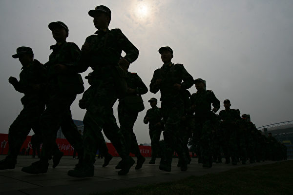 分析：中共軍隊有多個致命弱點 不敢熱戰