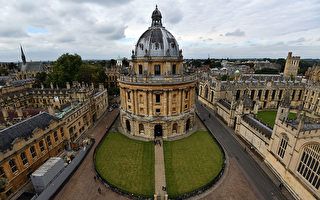 时隔12年 牛津重回大学排名榜首