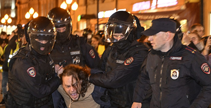 组图：普京下动员令 俄罗斯民众抗议或逃离