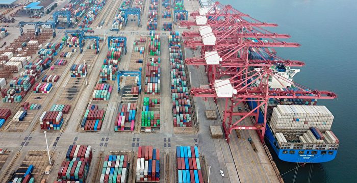 中国集装箱航运市场疲软 海运价格暴跌9成