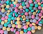 打击毒品泛滥 美4个月查获千万颗芬太尼