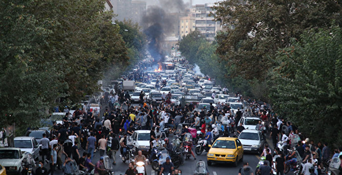 伊朗抗议运动持续 专家促当局废除歧视性法规