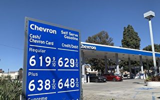 全美平均油价走低  加州油价再次上涨