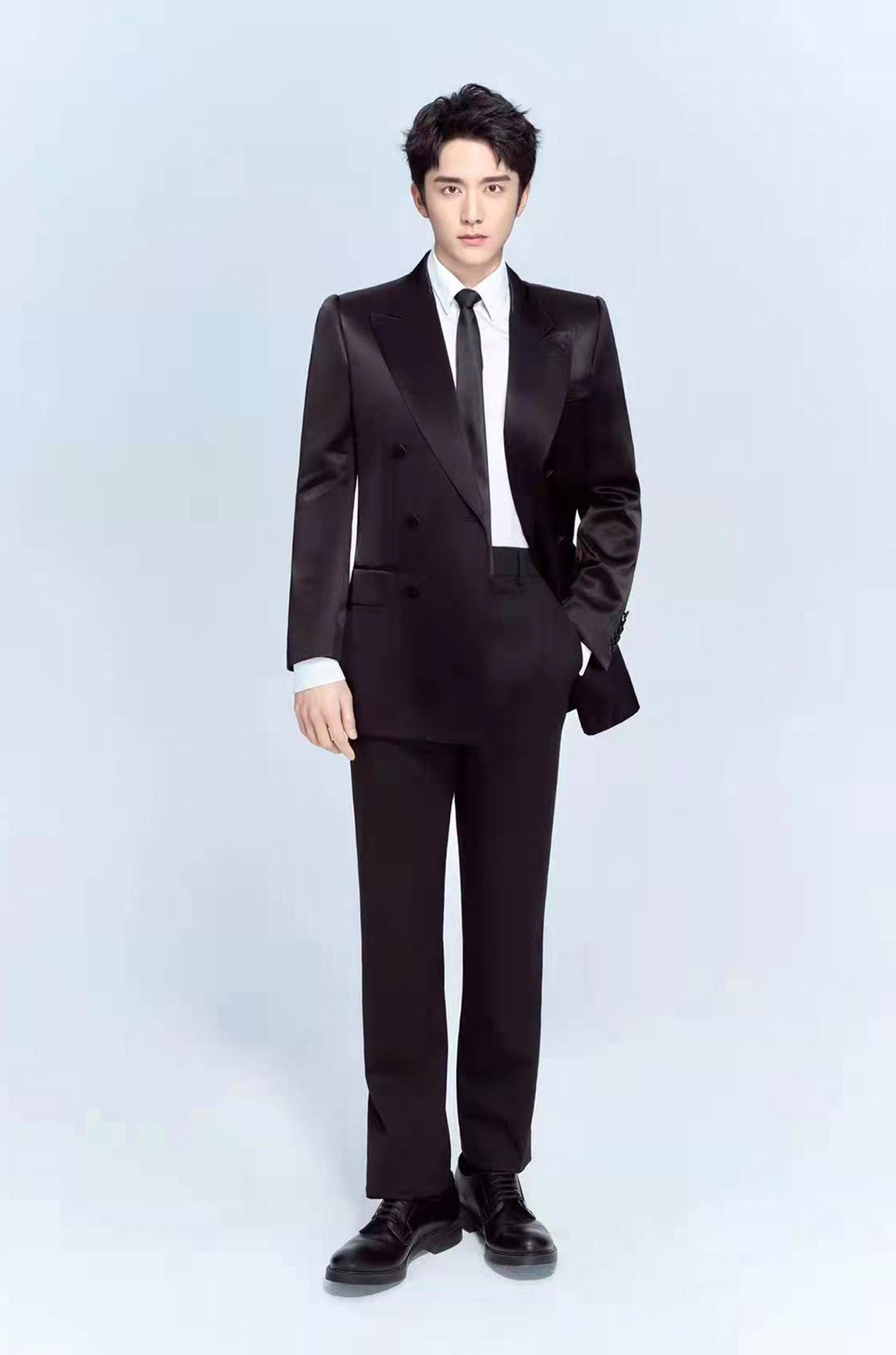 張新成能演戲也會唱歌 是個全方位藝人。(LiTV 張新成工作室提供)