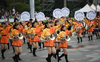 日本橘高校吹奏部國慶演出 律師：展現硬實力