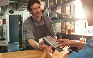 加国信用卡附加费对消费者有什么影响？