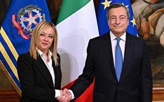 组图：梅洛尼出席意大利总理交接仪式