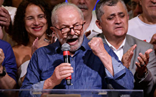 巴西總統大選 前總統盧拉以微弱優勢獲勝