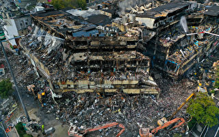 南京最大商場失火幾成廢墟 有商戶損失千萬