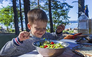 如何让小孩多吃蔬菜？ 科学家分享简单一招