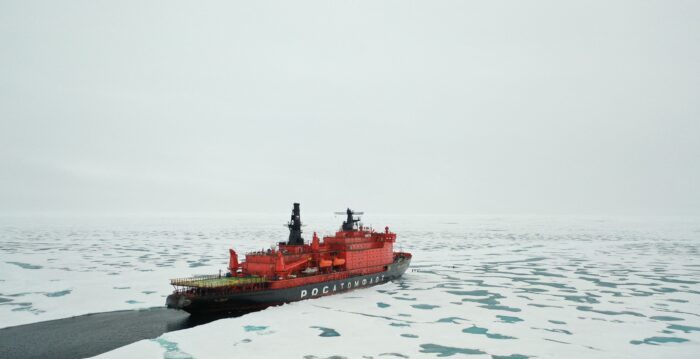 中共开通中欧北极快航 专家：风险大于商机