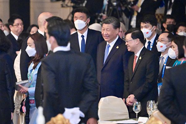 美官员：普京与李家超将缺席APEC峰会