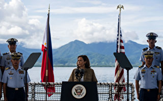 賀錦麗訪問近南海島嶼 挺菲律賓對抗中共脅迫
