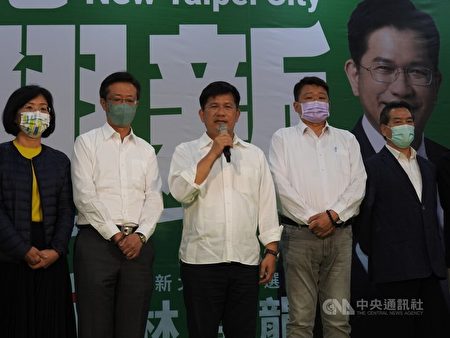 民進黨新北市長候選人林佳龍26日晚間發布敗選感言。
