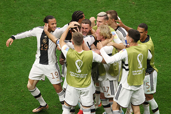世界杯E组：西班牙平德国 哥斯达黎加胜日本