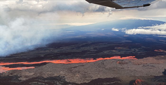 世界最大活火山再爆发 威胁夏威夷大岛居民