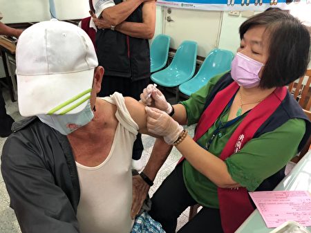提供65歲市民接種13價肺炎鏈球菌結合型疫苗。