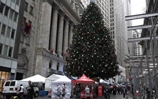 紐約證交所聖誕樹點燈 拉開節日序幕