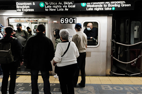 MTA最新民调：六成民众因安全考量少乘地铁