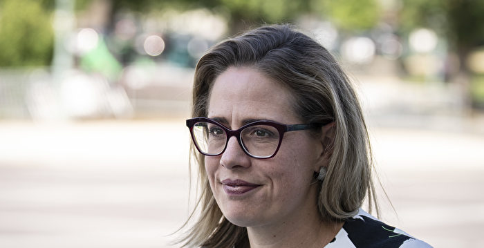 亚利桑那州参议员离开民主党 成为独立人士