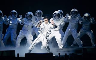陳奕迅公開紅館個唱後台「祕物」 令人驚訝